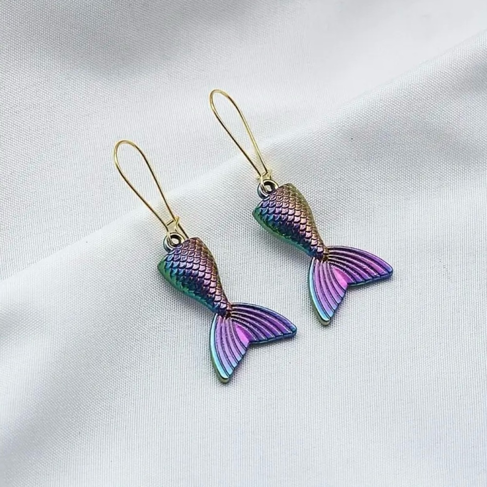 NWT Colorful Mermaid Tail Design Dangle Earrings